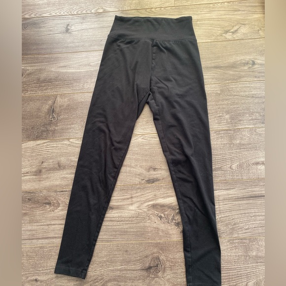 3/$30 American eagle cotton blend plain black leggings with some stretch - Picture 1 of 5